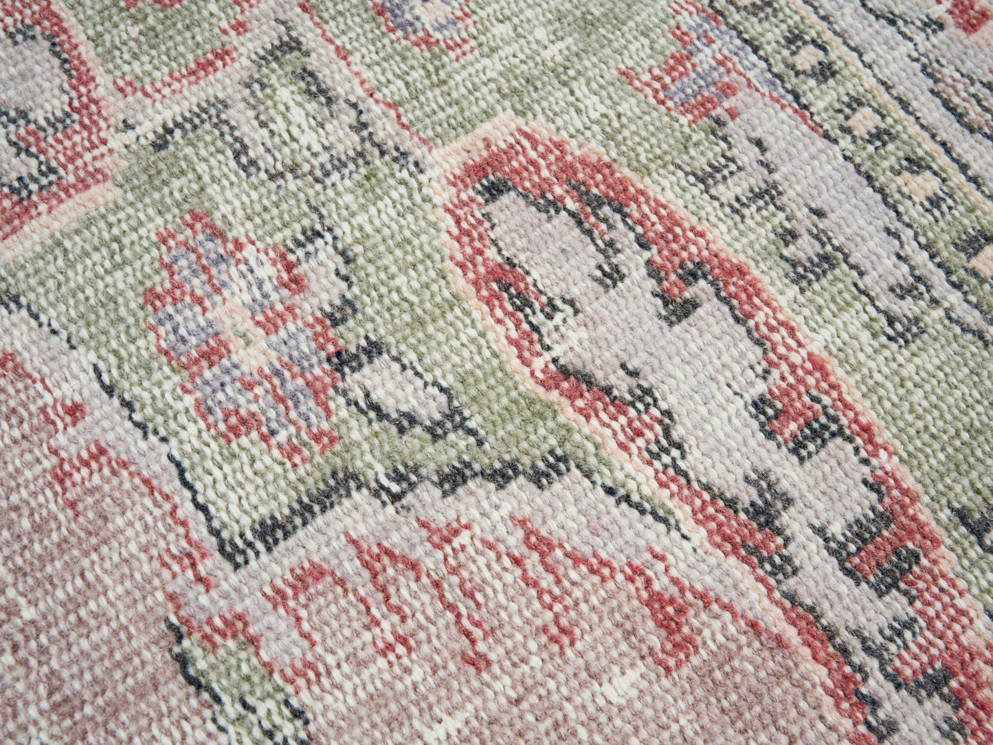 8252 - 5'10" x 10'2"