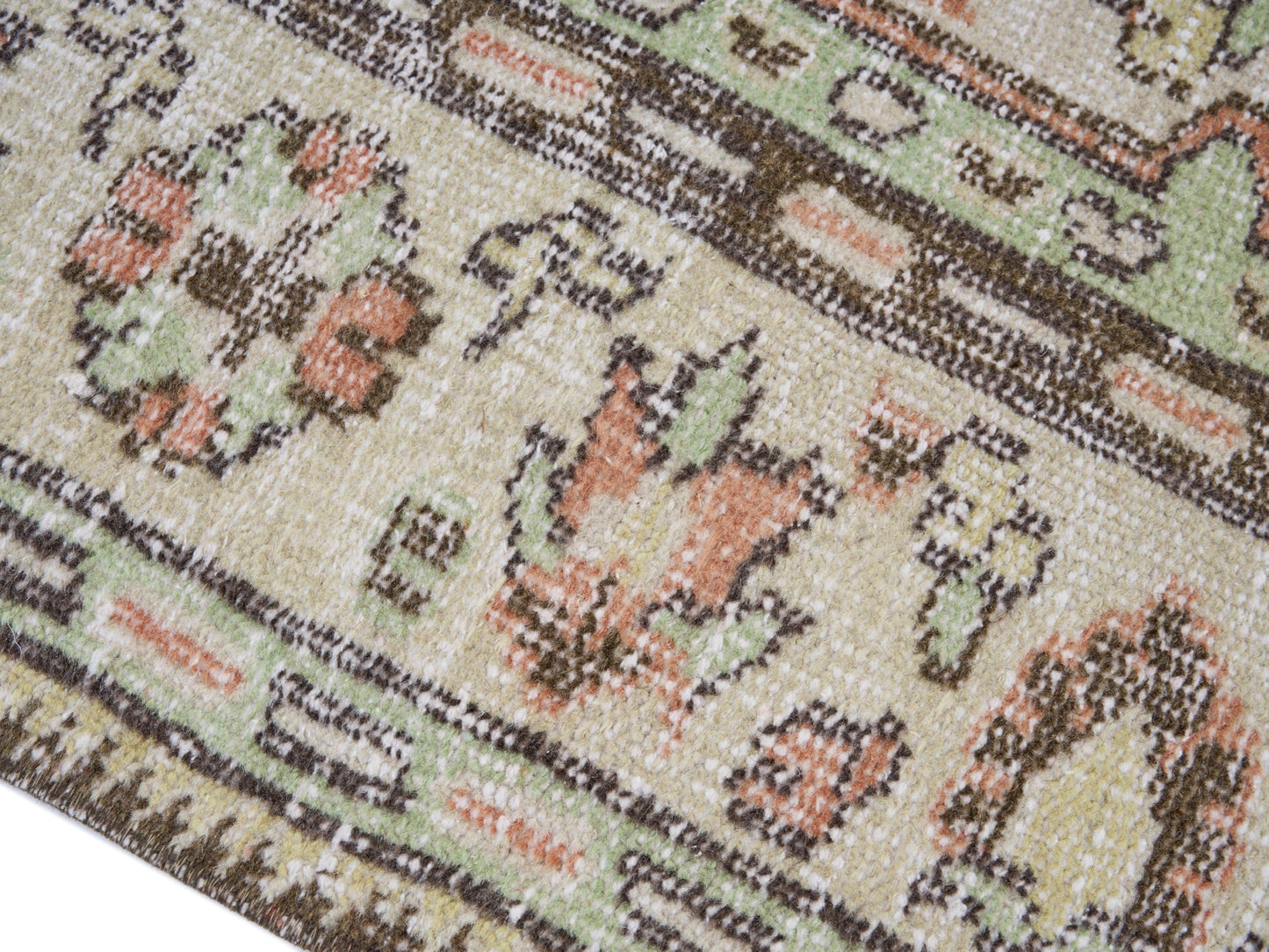 8113 - 5'10" x 8'11"