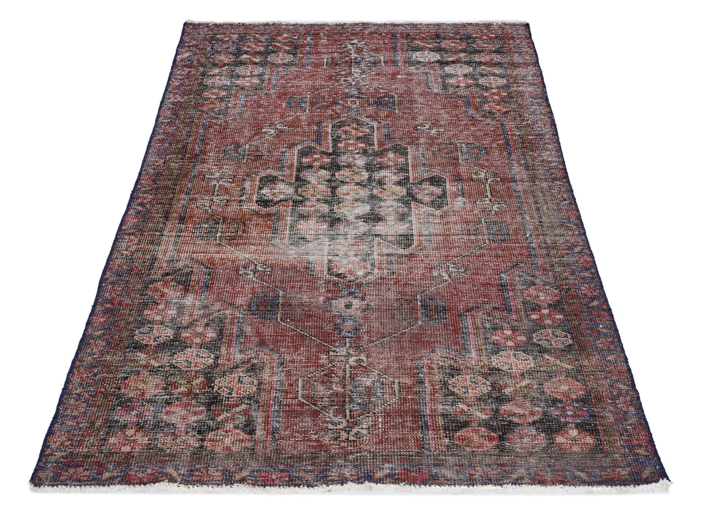 8081 - 4' x 6'10"