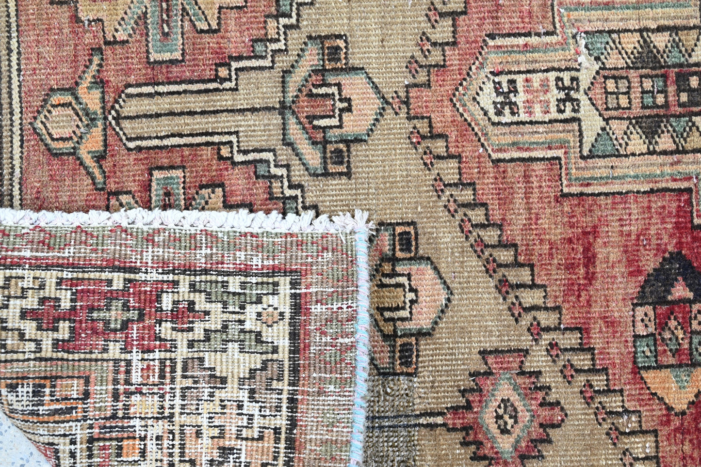 10013 - 3'5" x 14'11"