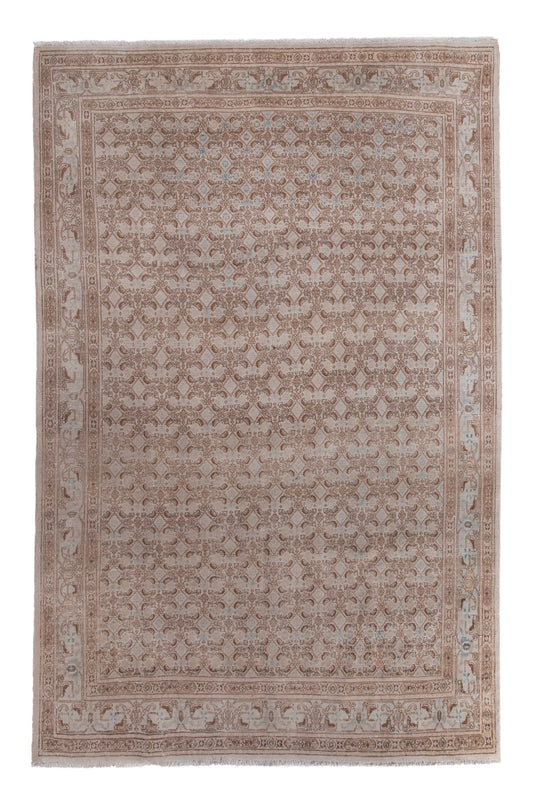 1087 - 7'3" x 10'10"