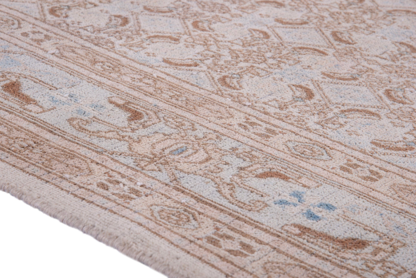 1087 - 7'3" x 10'10"