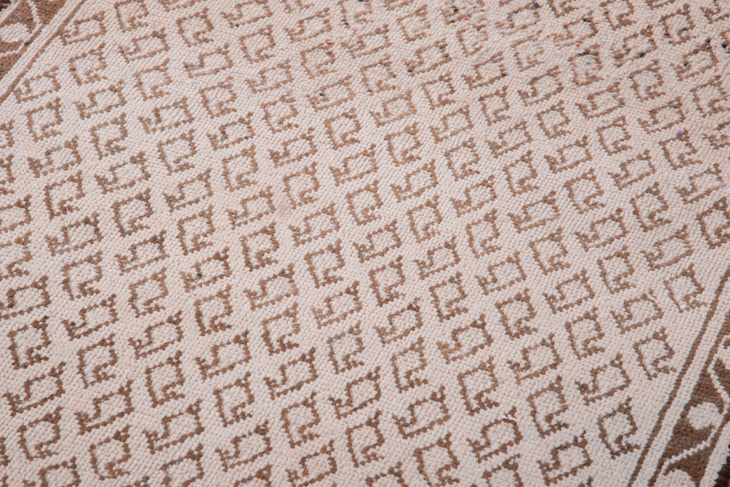 1382 - 2'4" x 12'10"