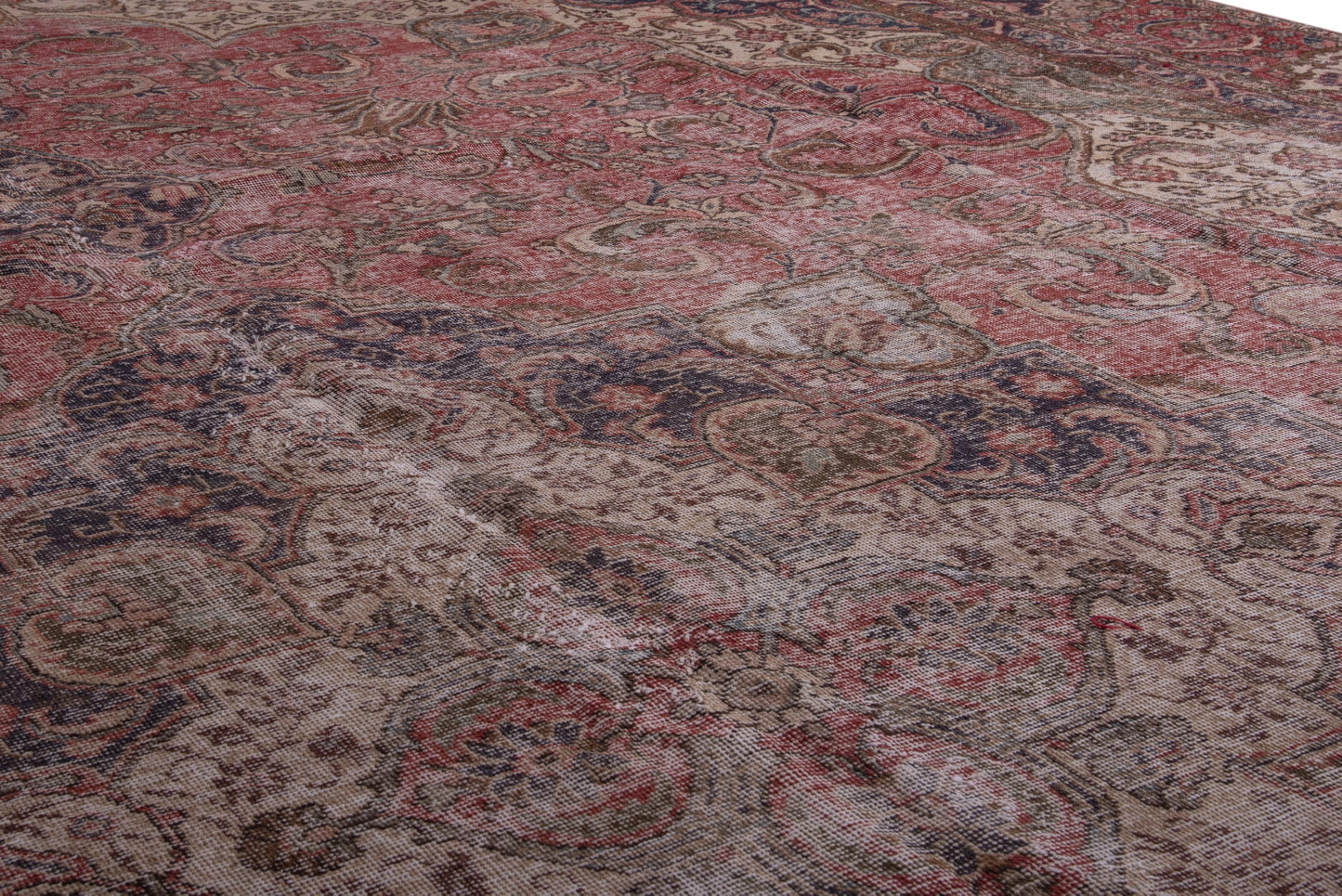 1469 - 11'6" x 18'1"