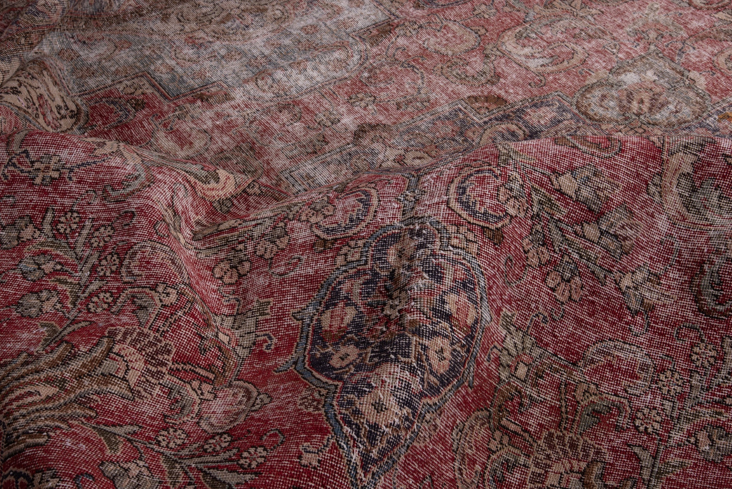 1469 - 11'6" x 18'1"