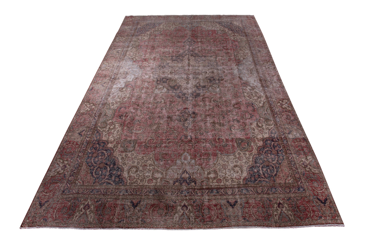 1469 - 11'6" x 18'1"