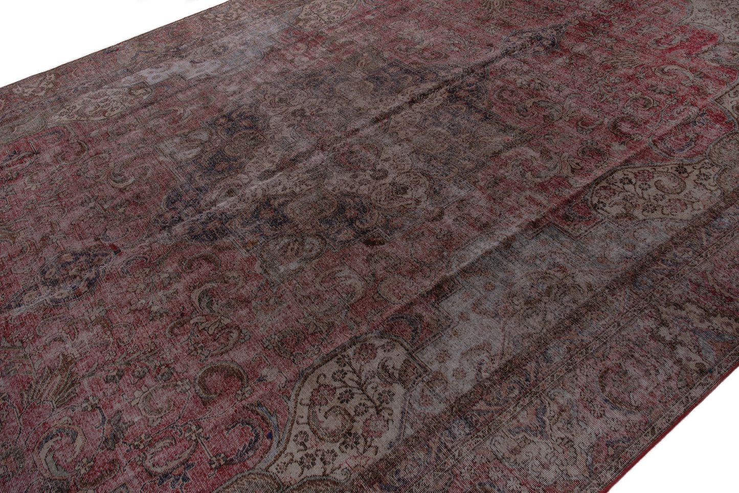 1469 - 11'6" x 18'1"