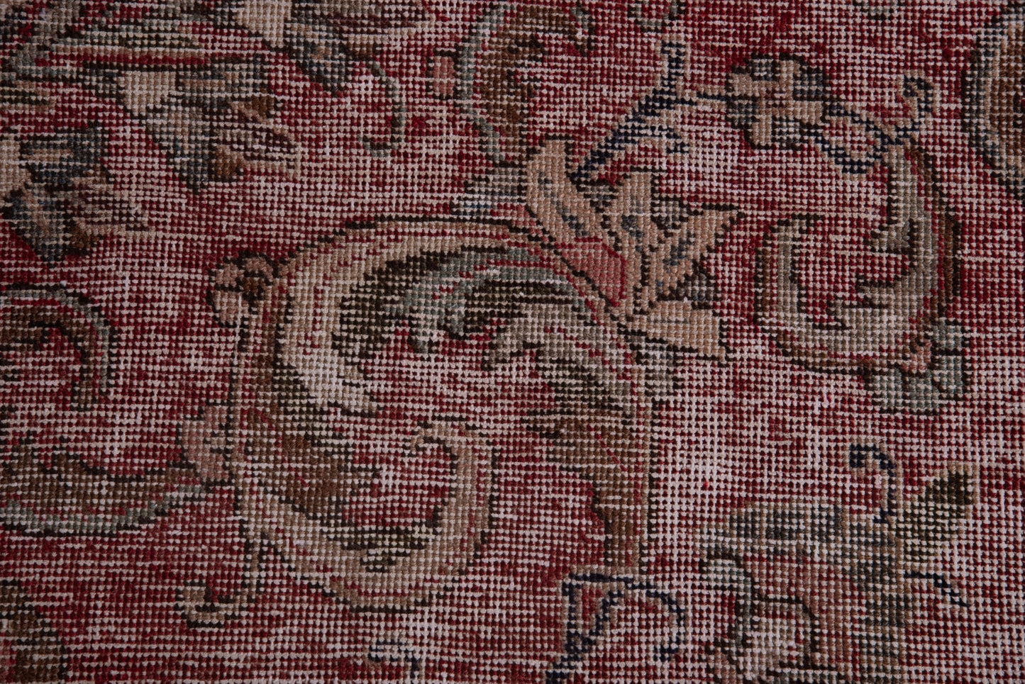 1469 - 11'6" x 18'1"