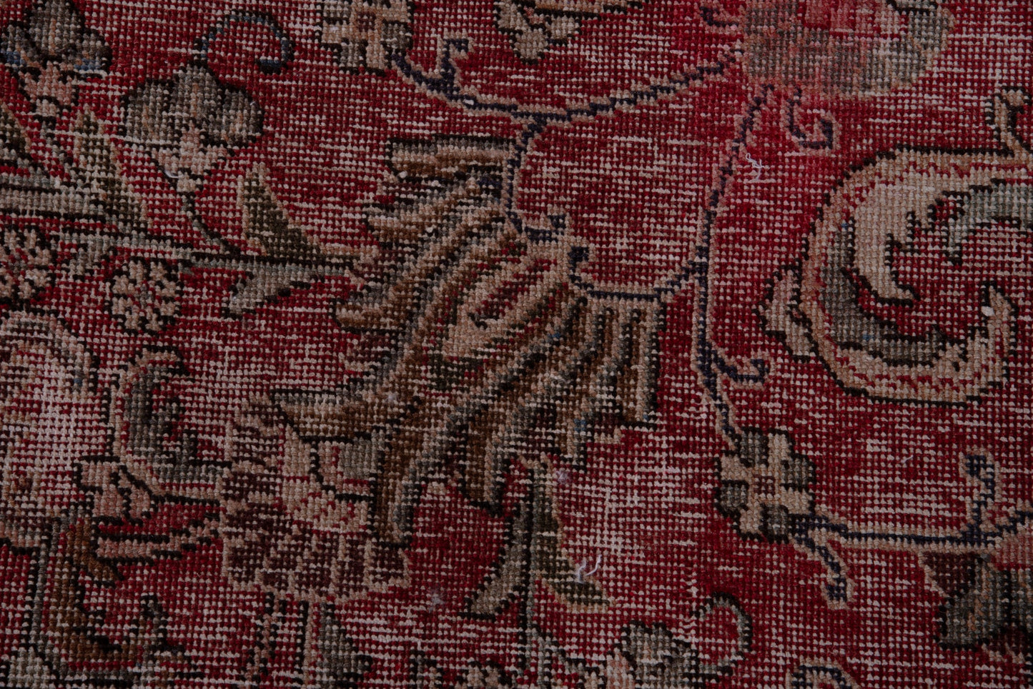 1469 - 11'6" x 18'1"