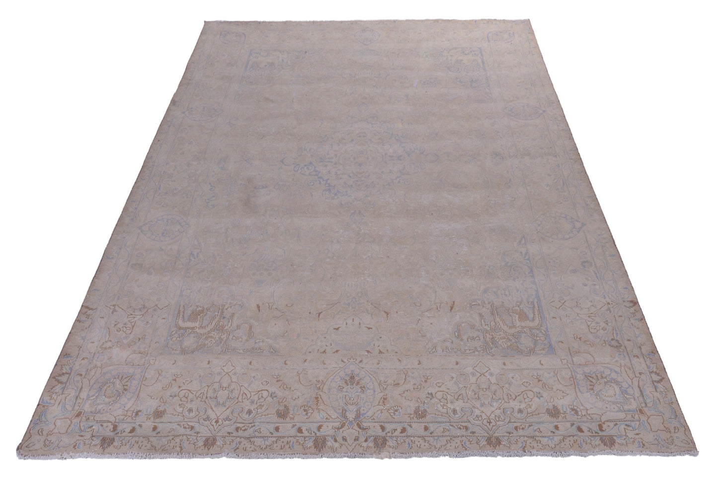 1665 - 9'9" x 12'10"