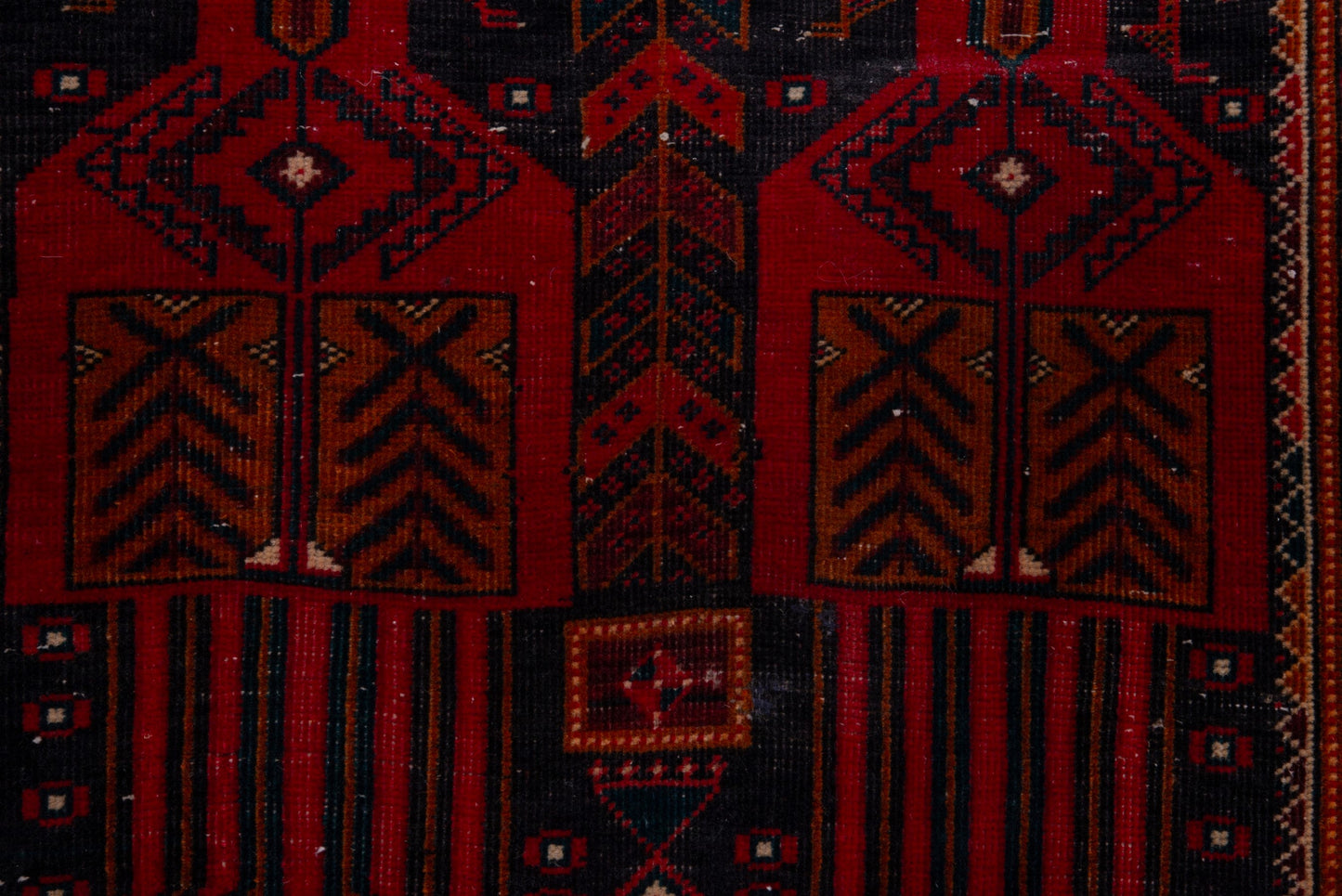 4672 - 3'1" x 8'9"