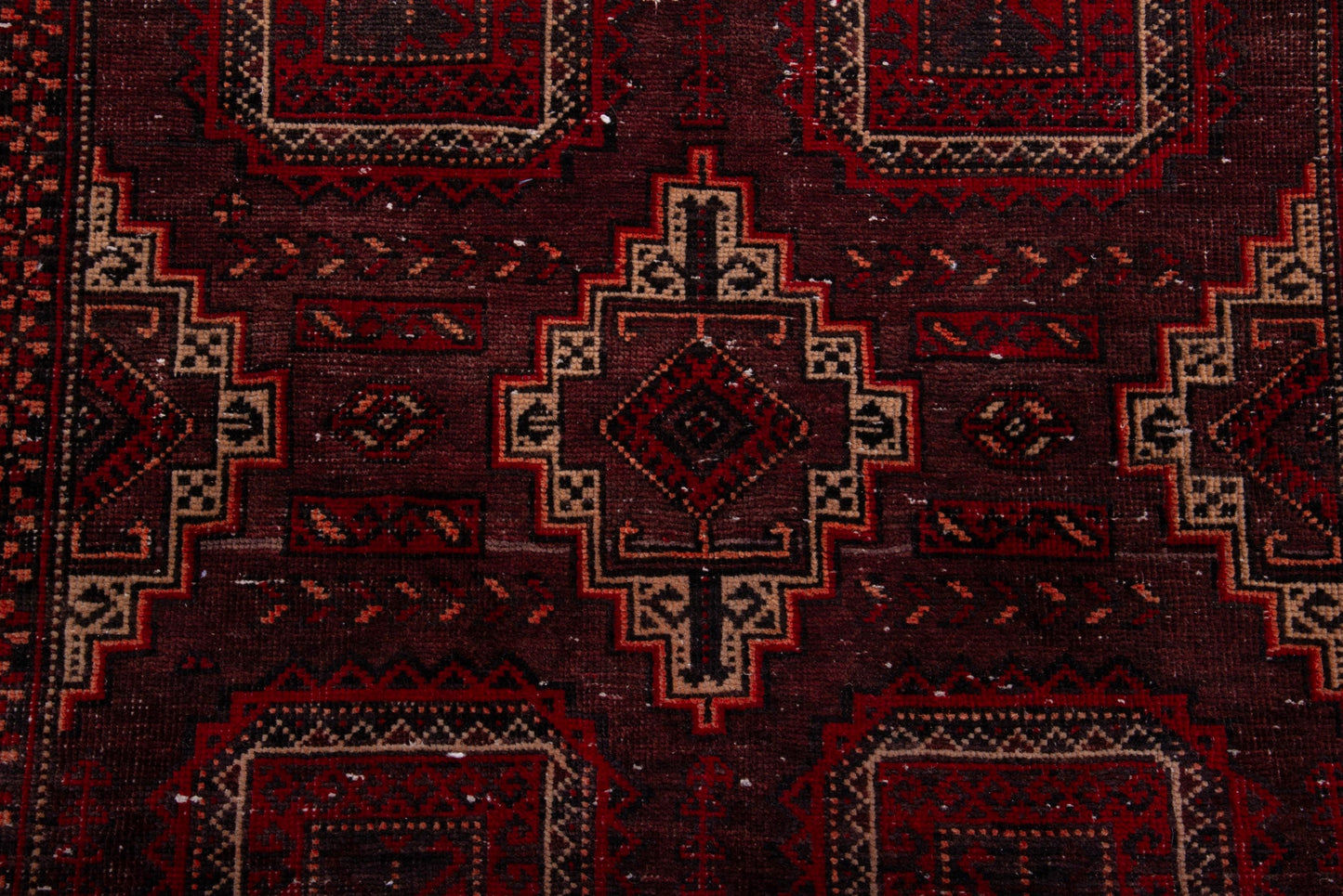 1676 - 4'11" x 13'10"