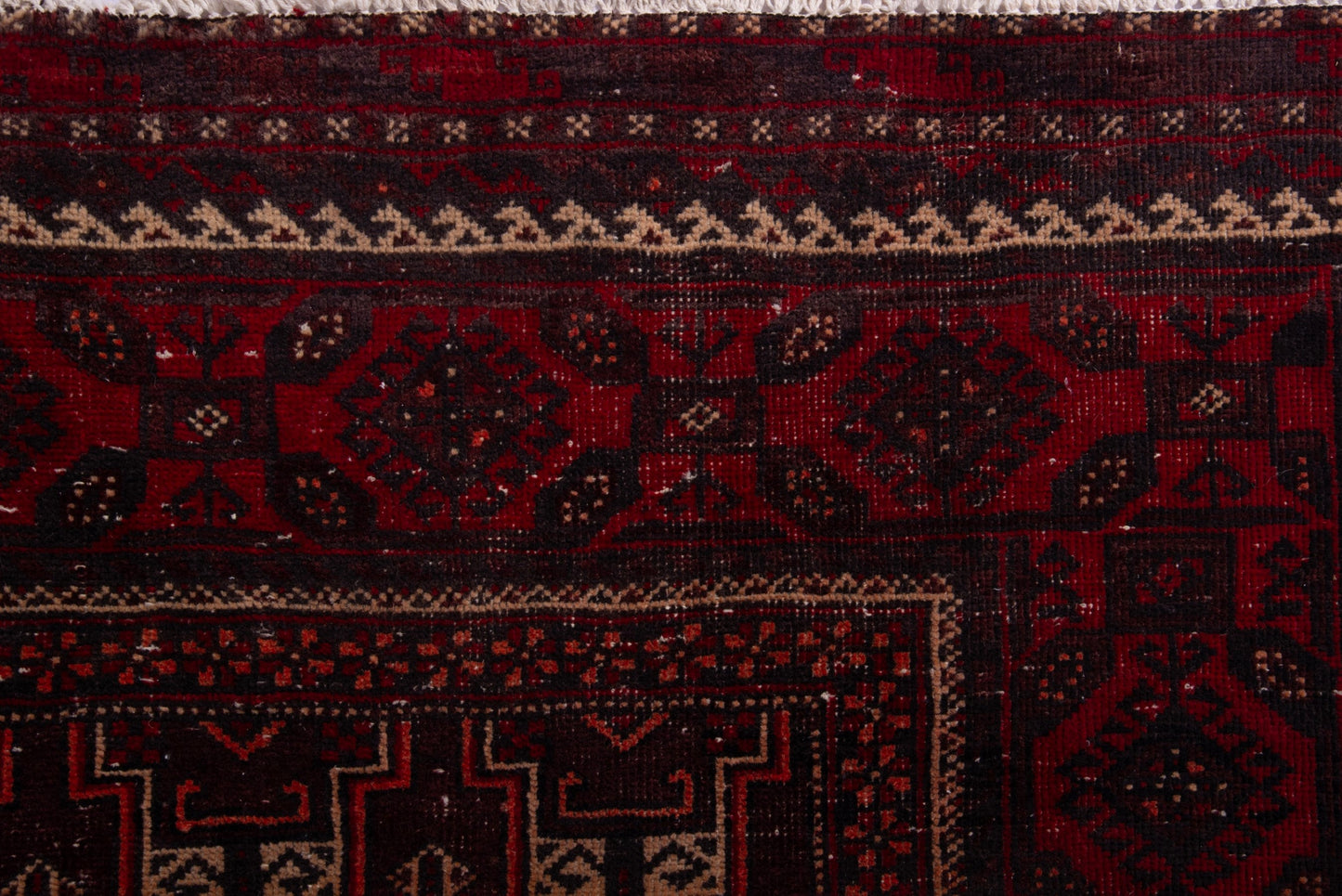 1676 - 4'11" x 13'10"