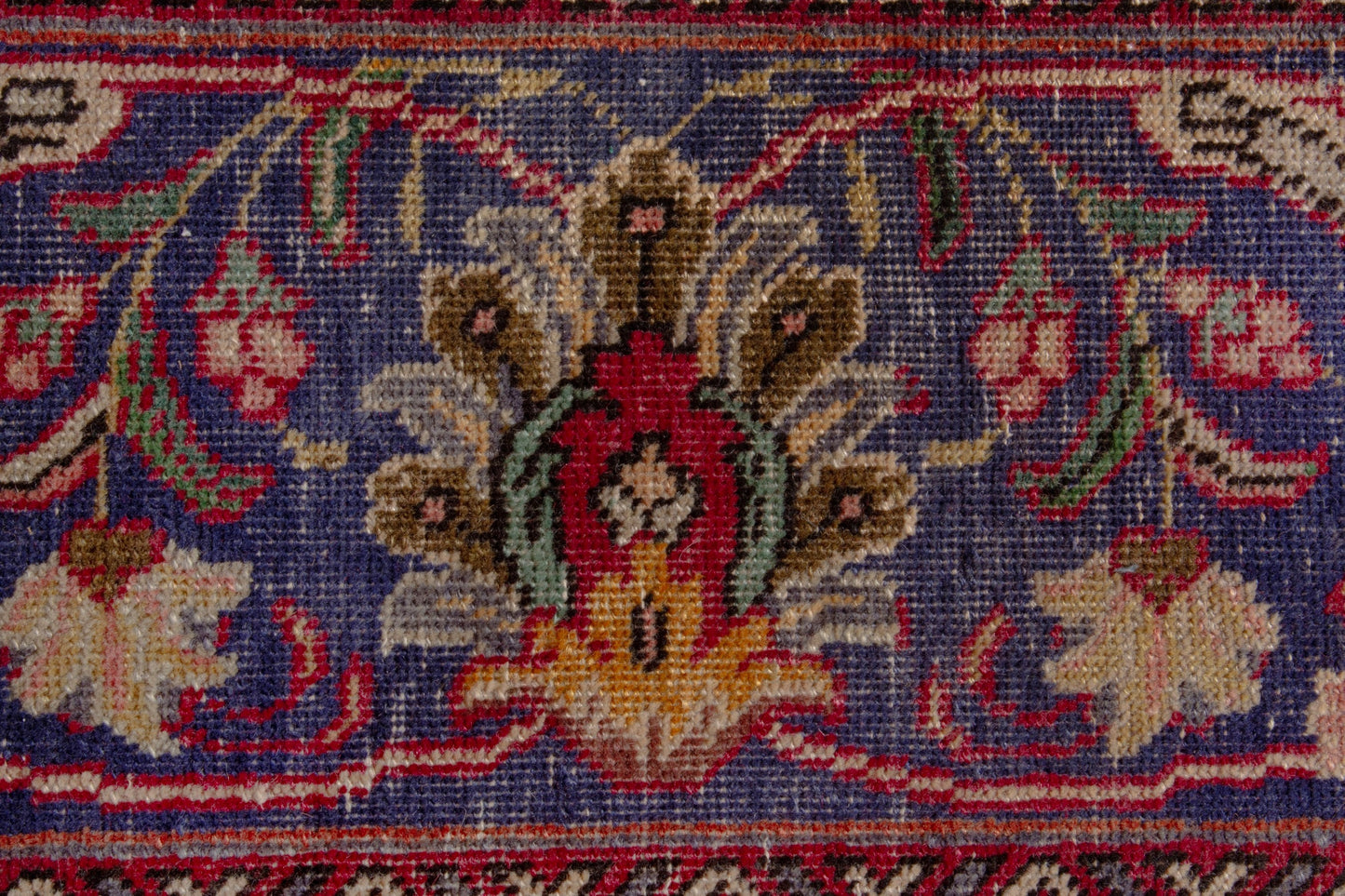 1708 - 9'10" x 11'7"