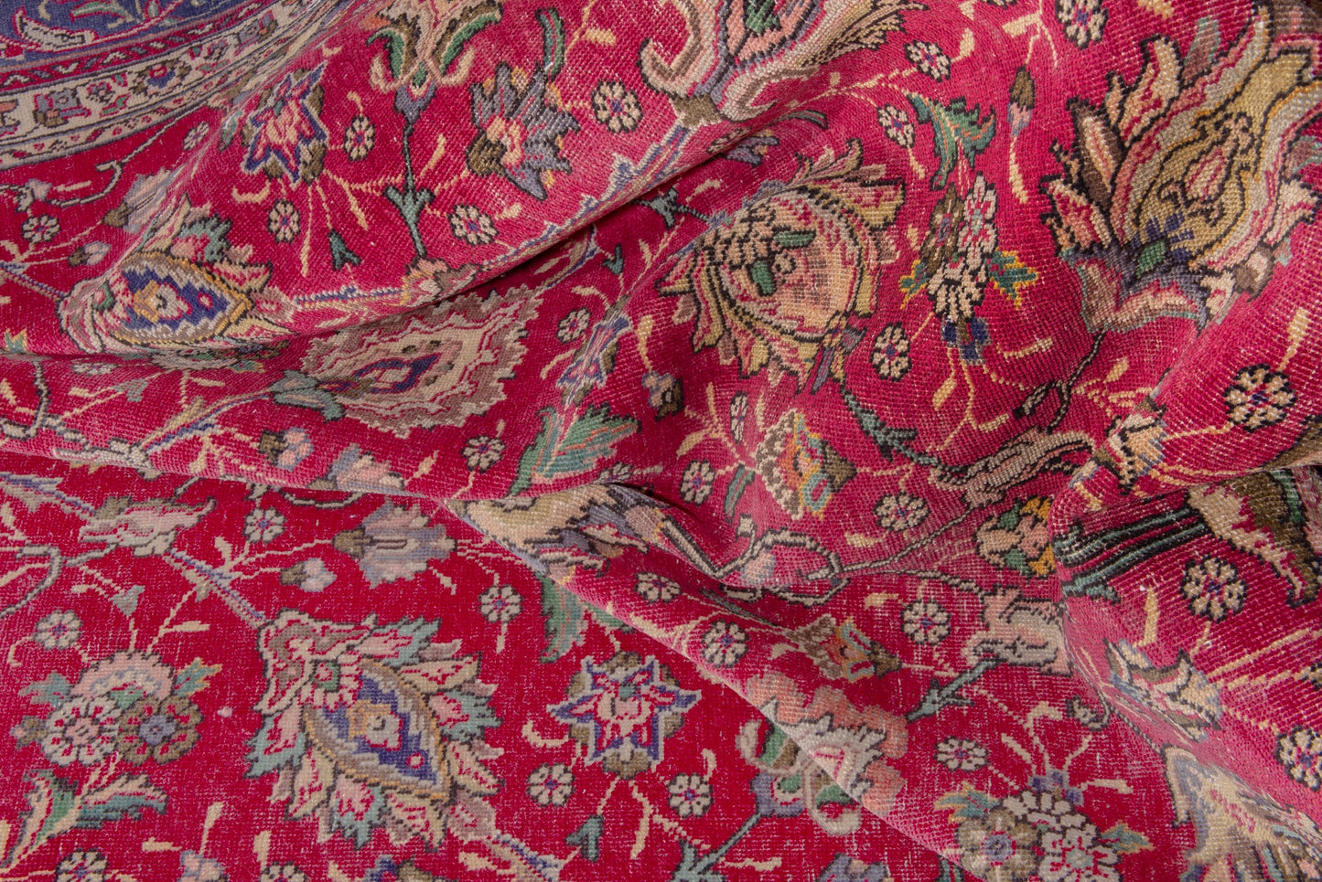 1708 - 9'10" x 11'7"