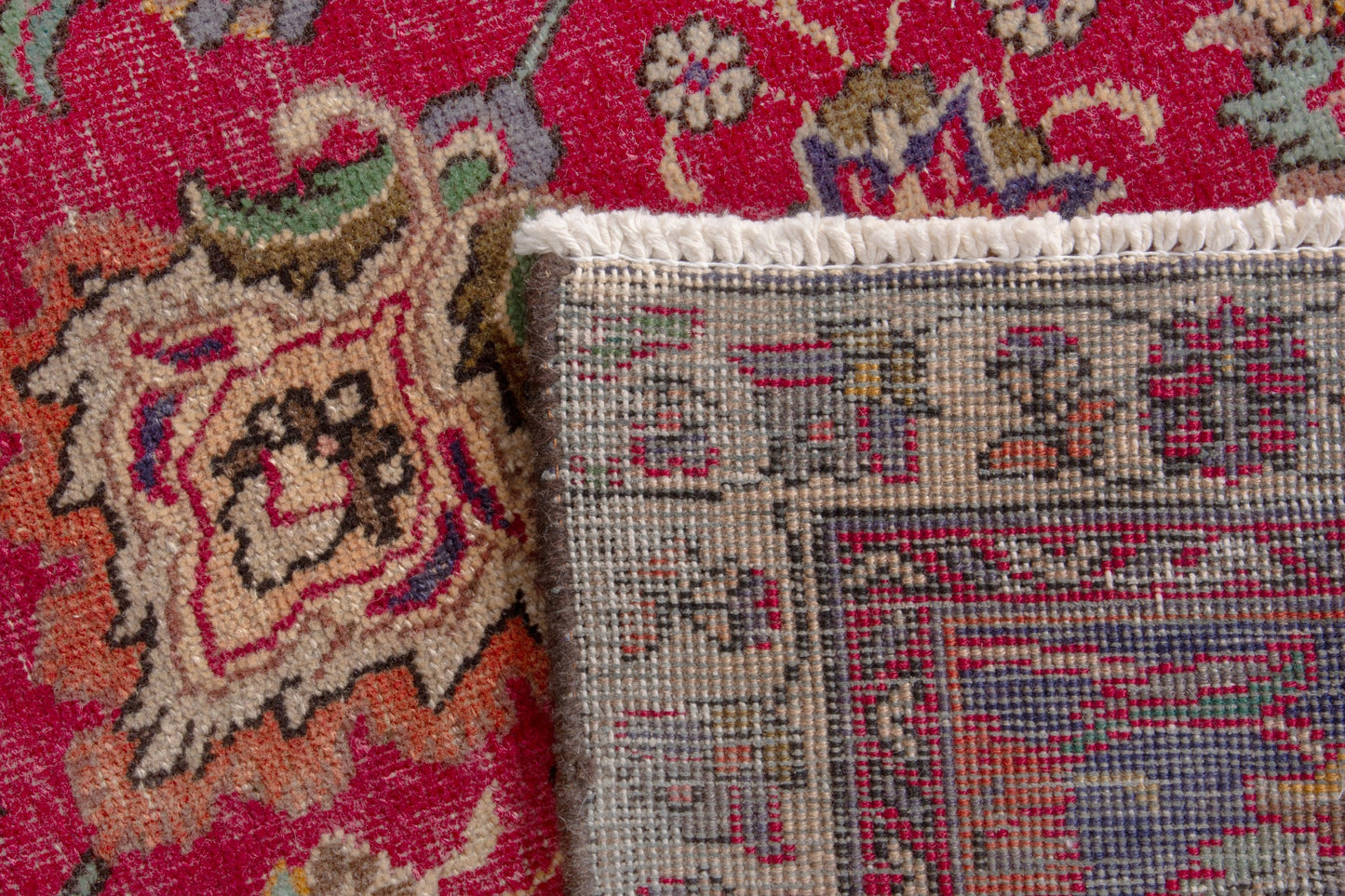 1708 - 9'10" x 11'7"