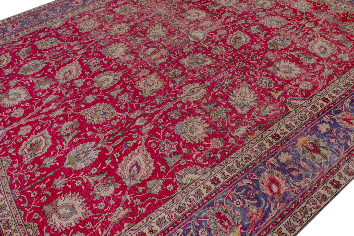 1708 - 9'10" x 11'7"