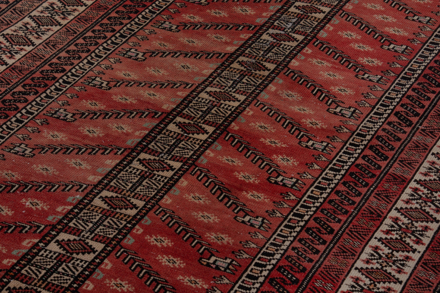 1764 - 3'10" x 6'10"