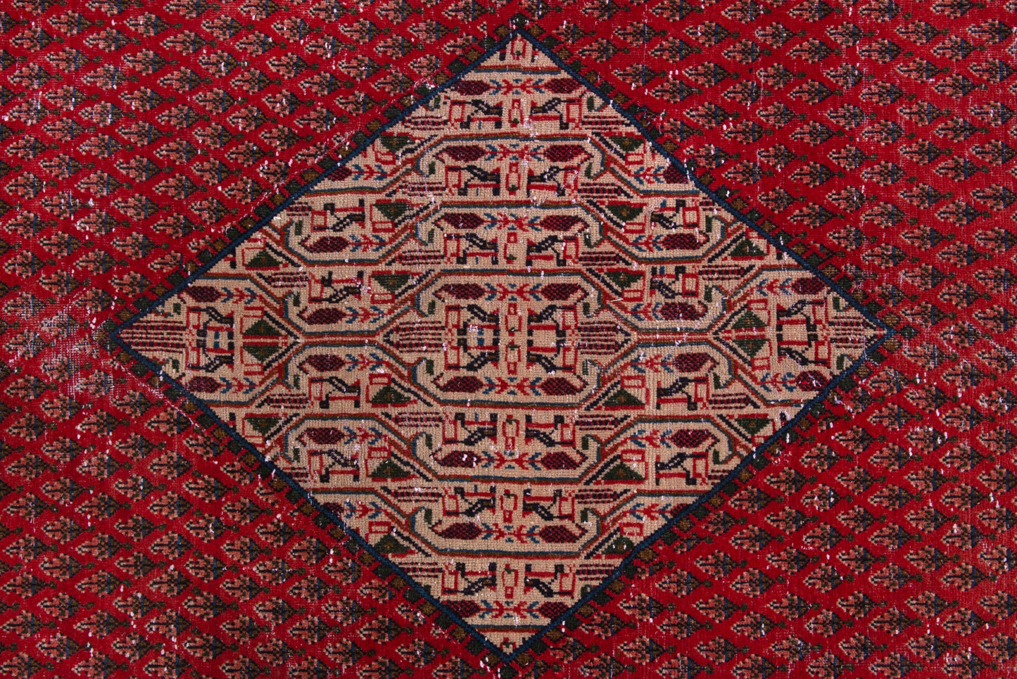 1945 - 6'11" x 10'4"