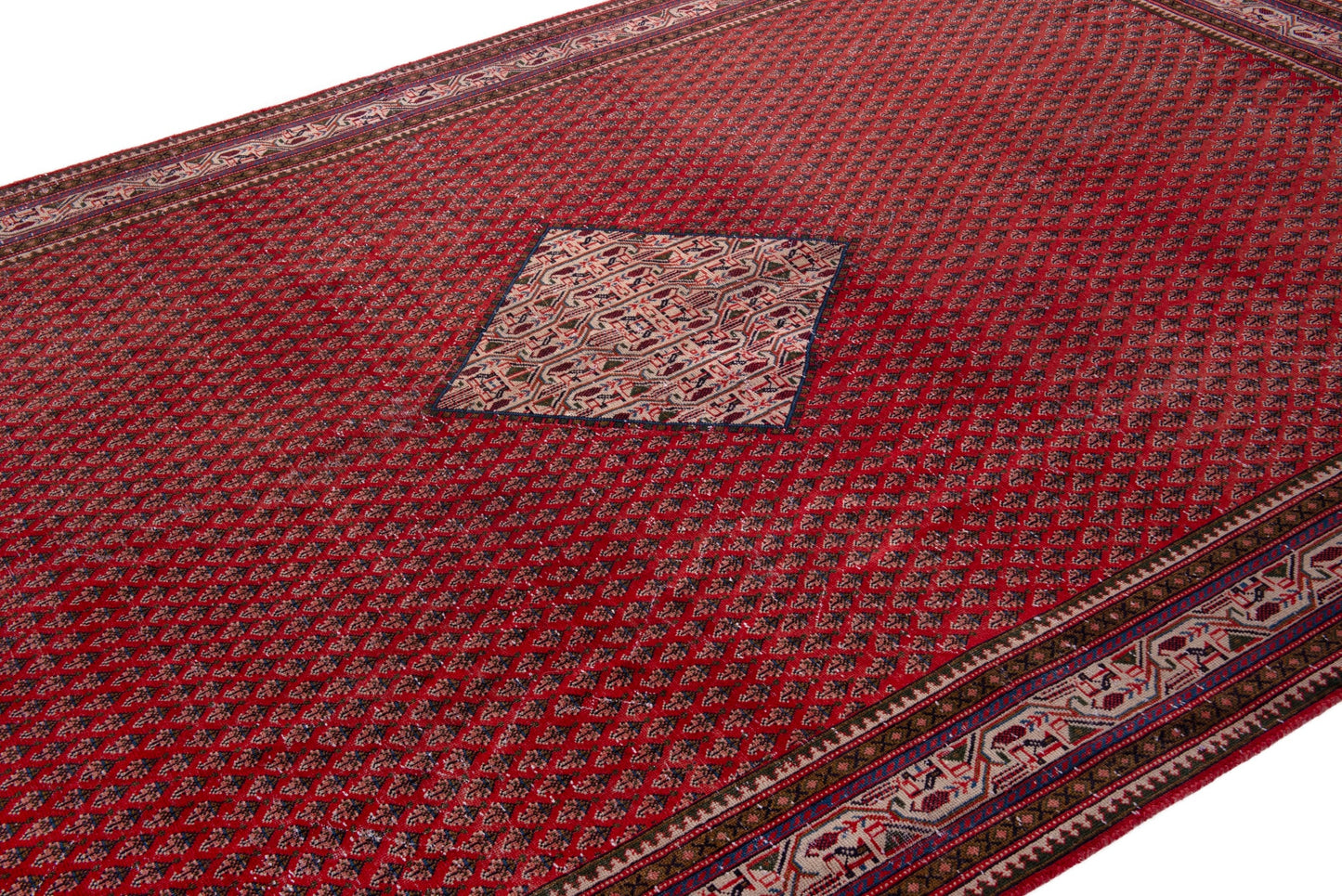 1945 - 6'11" x 10'4"