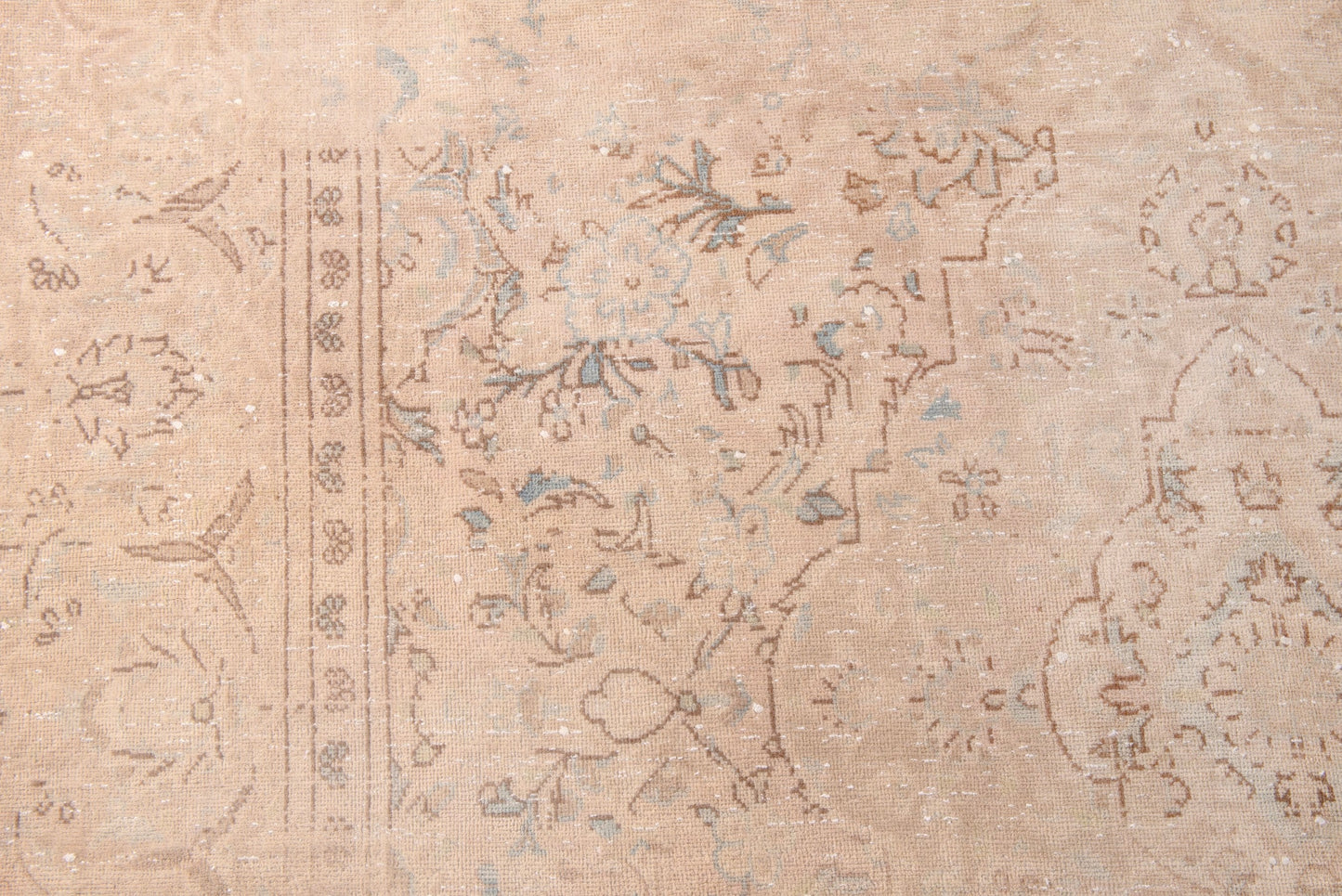 1972 - 5'11" x 9'10"