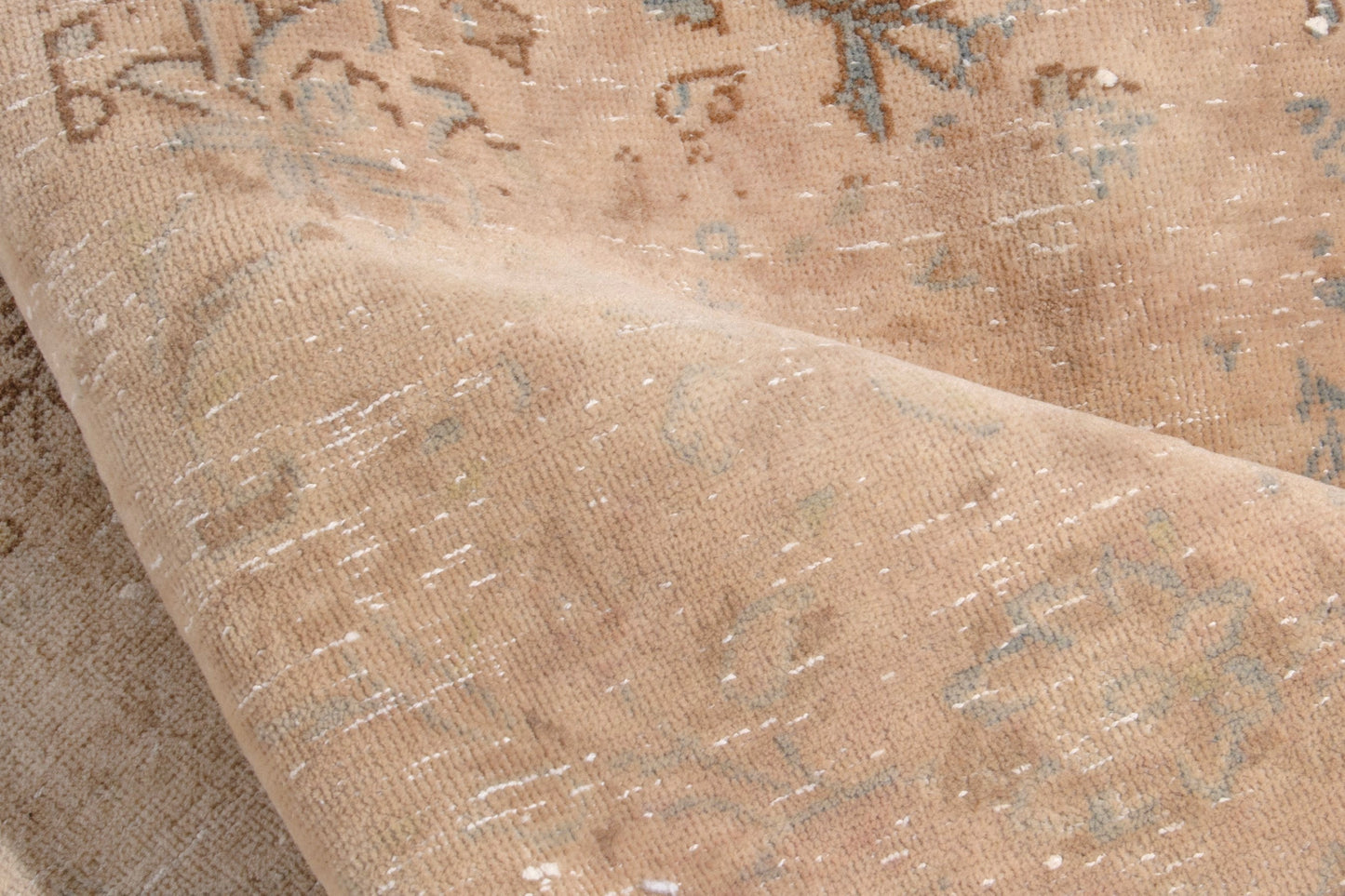 1972 - 5'11" x 9'10"