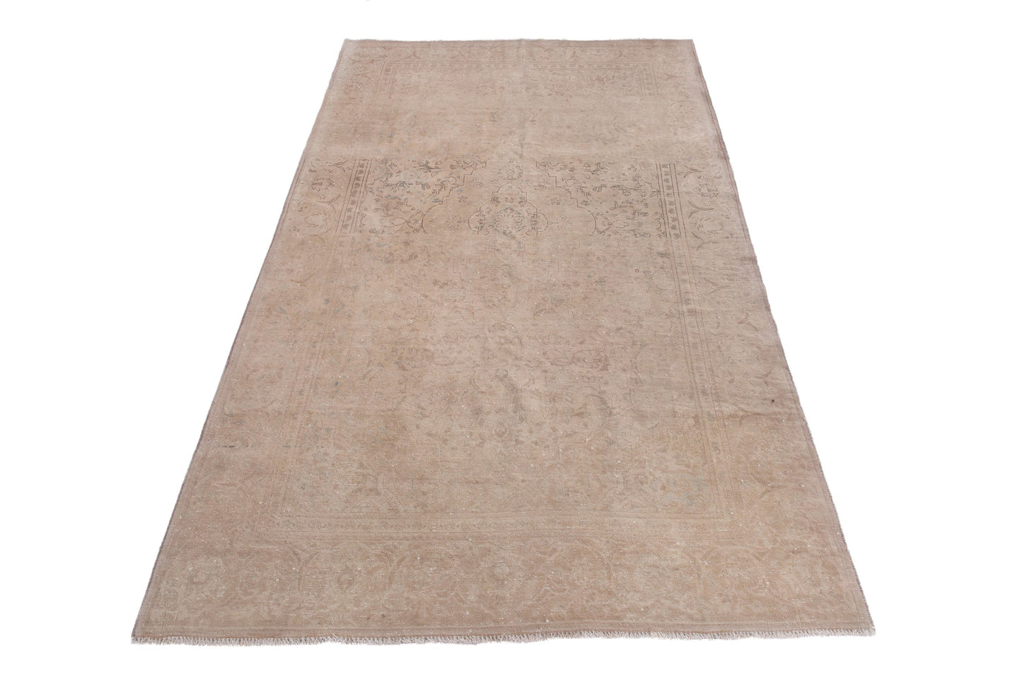 1972 - 5'11" x 9'10"