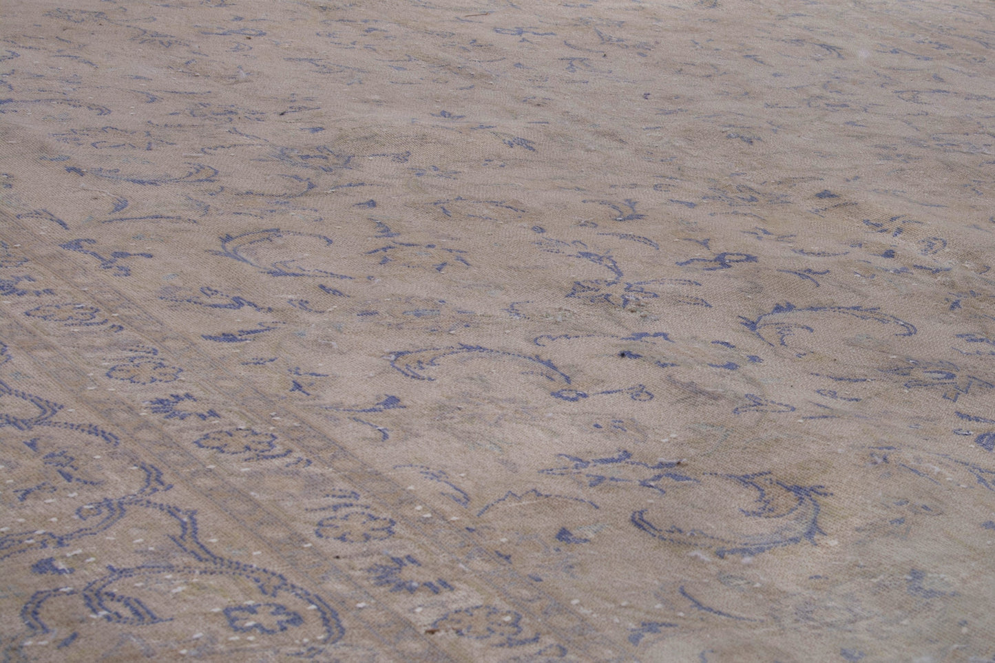 2028 - 7'10" x 10'11"