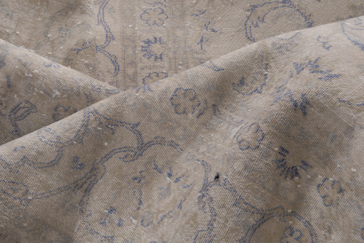 2028 - 7'10" x 10'11"