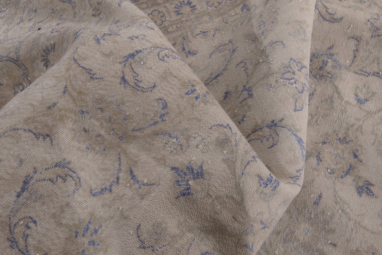 2028 - 7'10" x 10'11"