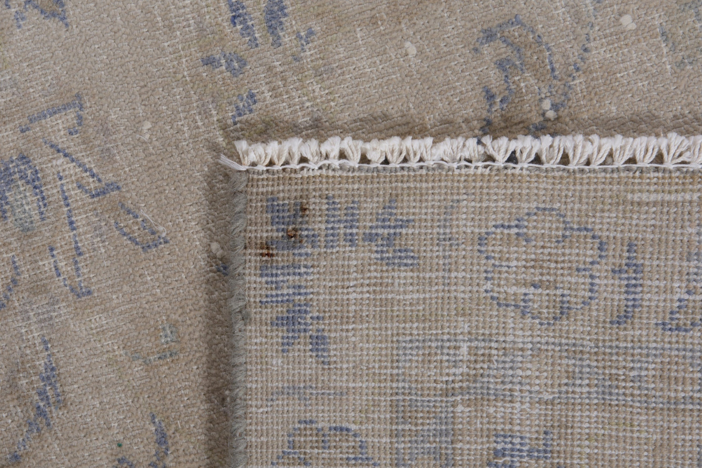 2028 - 7'10" x 10'11"