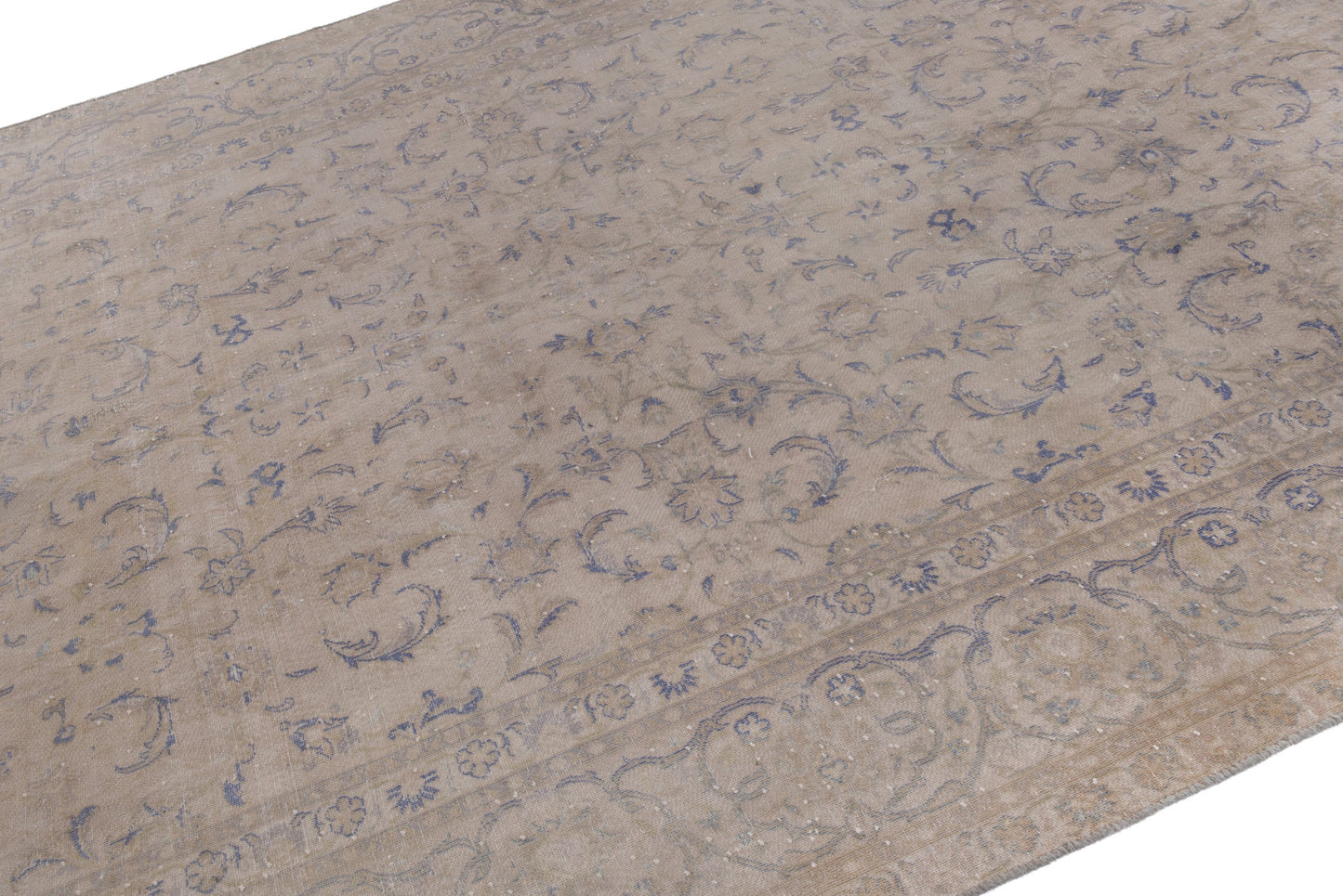 2028 - 7'10" x 10'11"