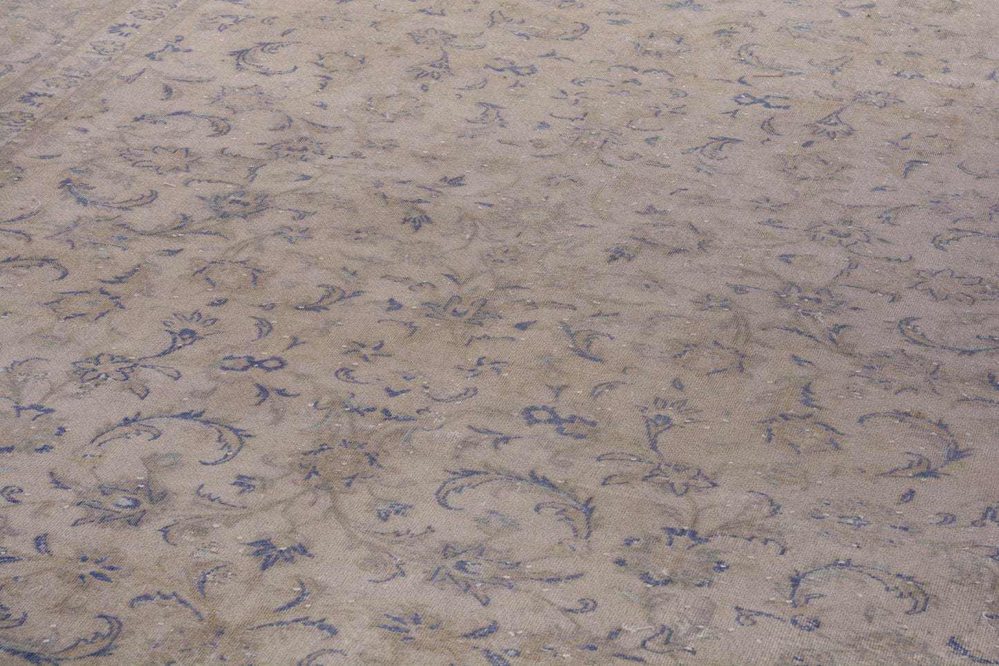 2028 - 7'10" x 10'11"