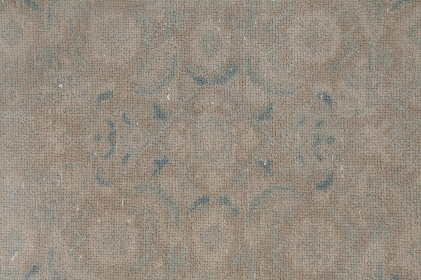 2029 - 7'11" x 10'11"