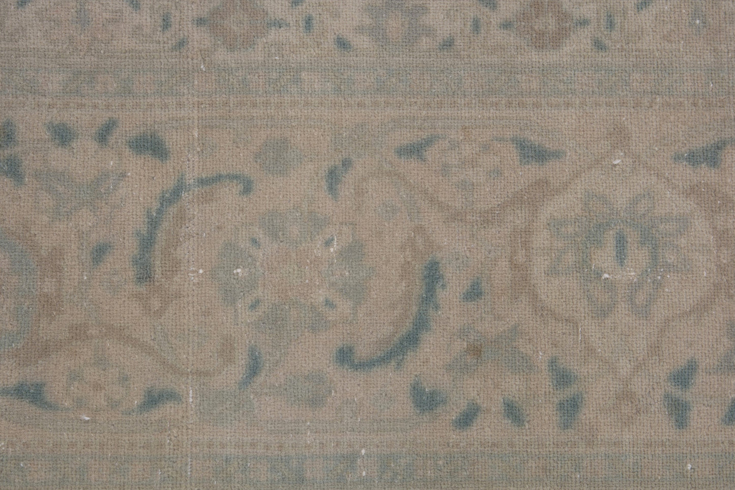 2029 - 7'11" x 10'11"