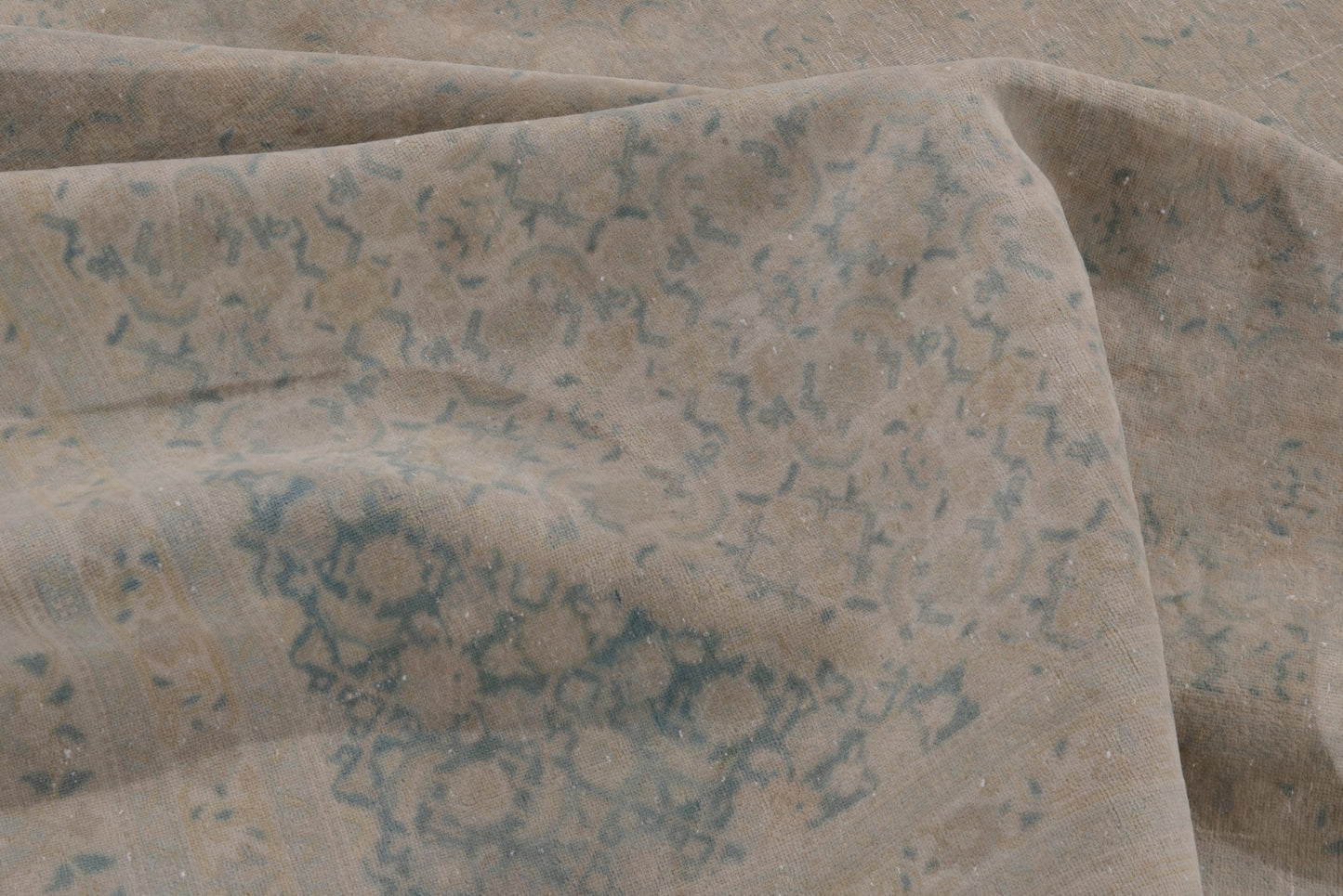 2029 - 7'11" x 10'11"