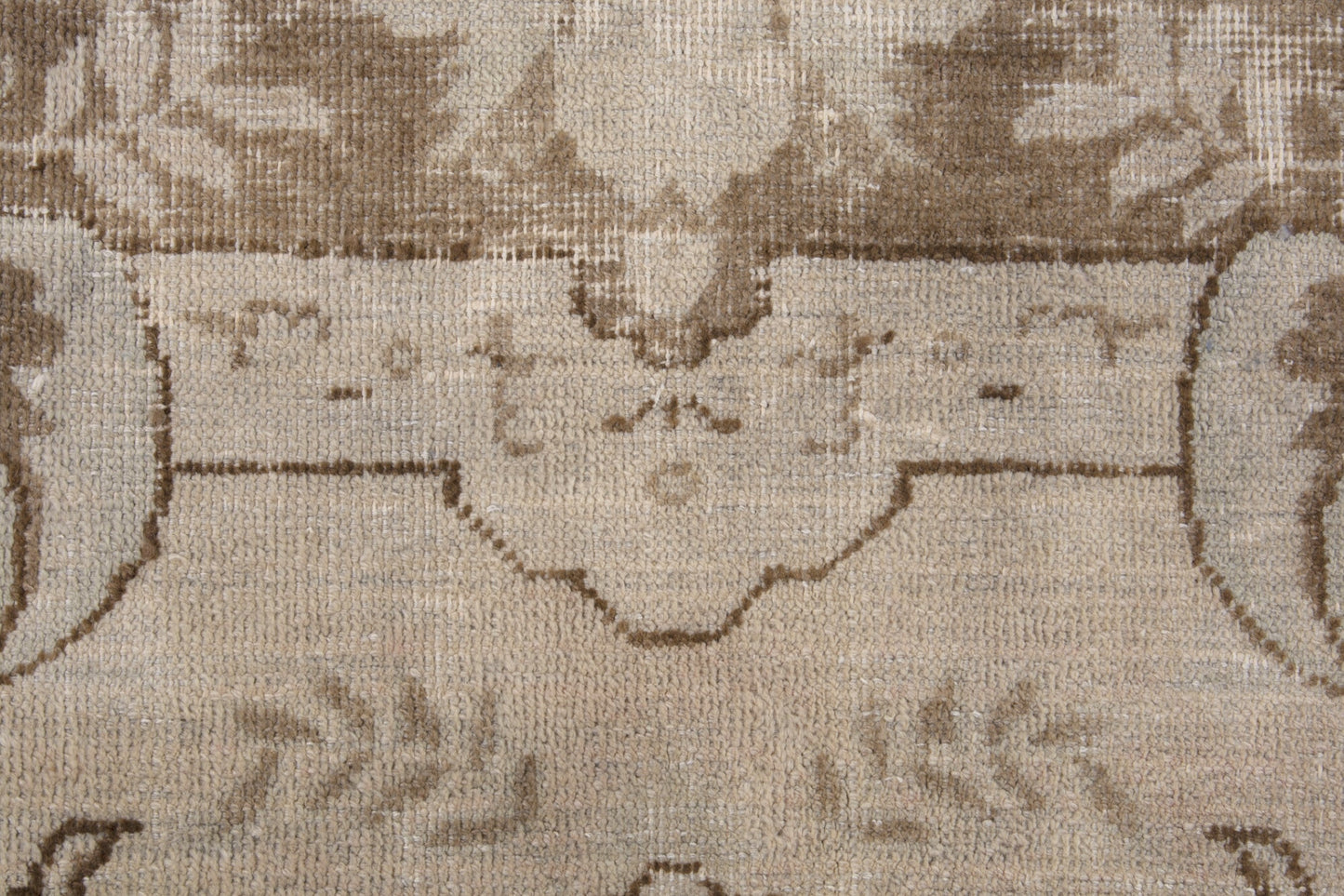 2033 - 8'5" x 11'10"