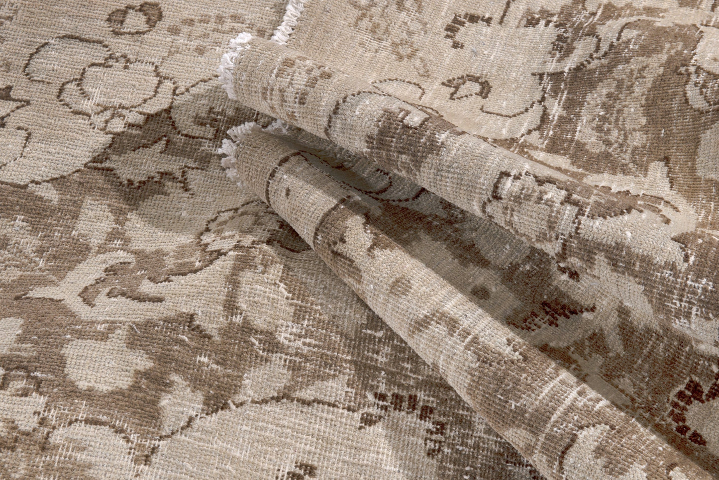 2033 - 8'5" x 11'10"