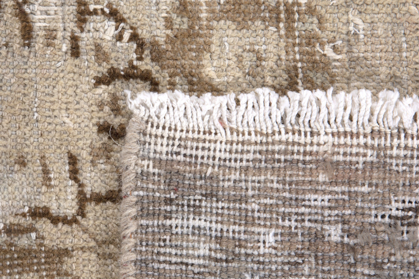 2033 - 8'5" x 11'10"