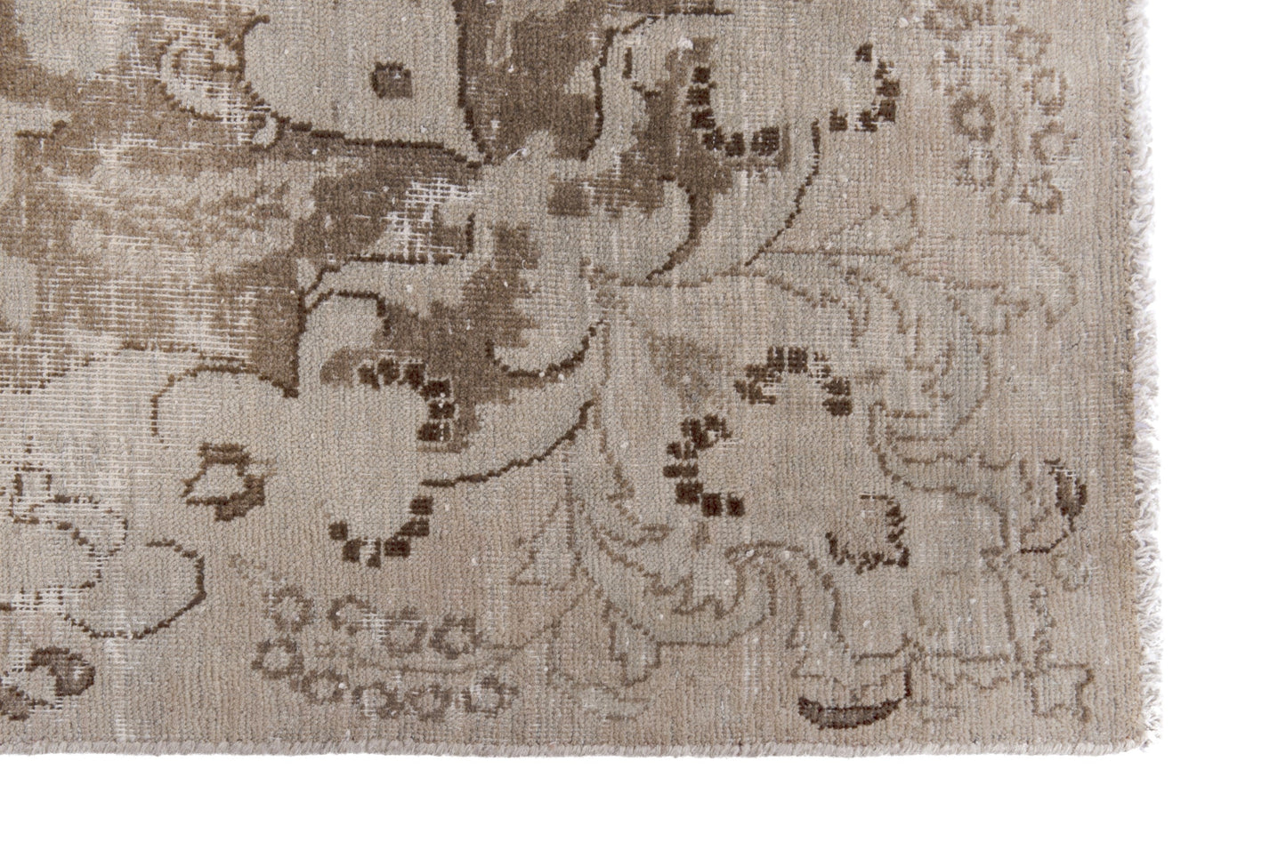 2033 - 8'5" x 11'10"