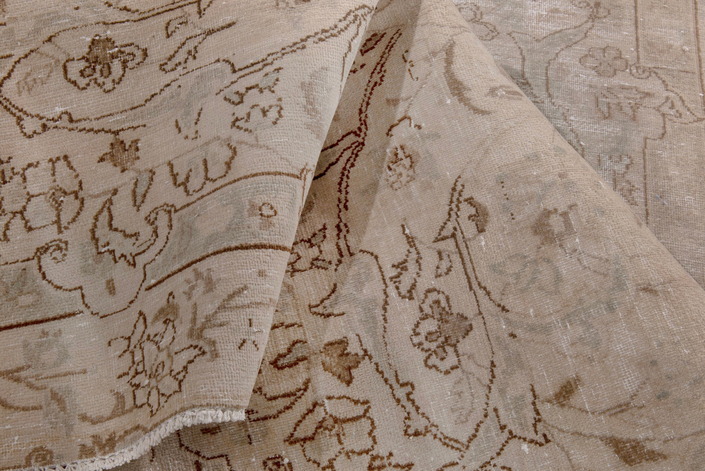 2041 - 5'11" x 10'2"