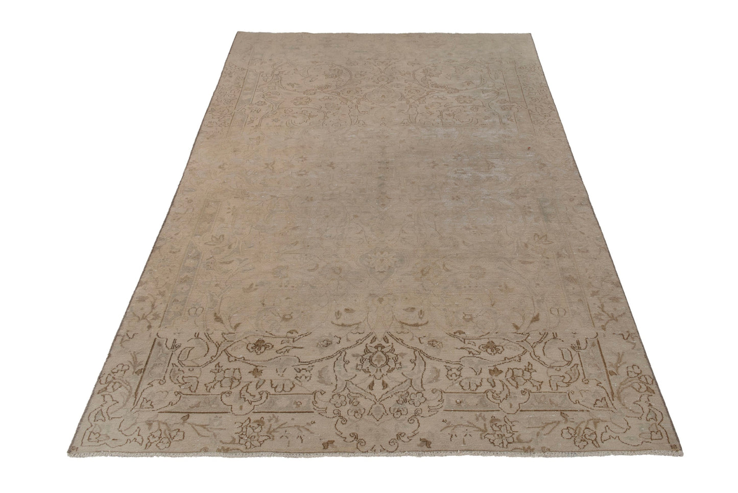 2041 - 5'11" x 10'2"