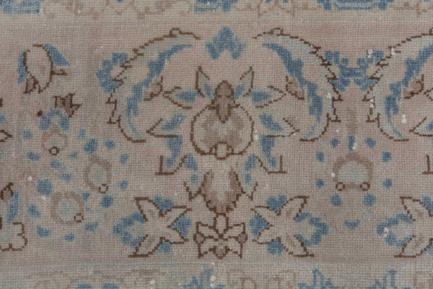 2089 - 10'4" x 15'9"