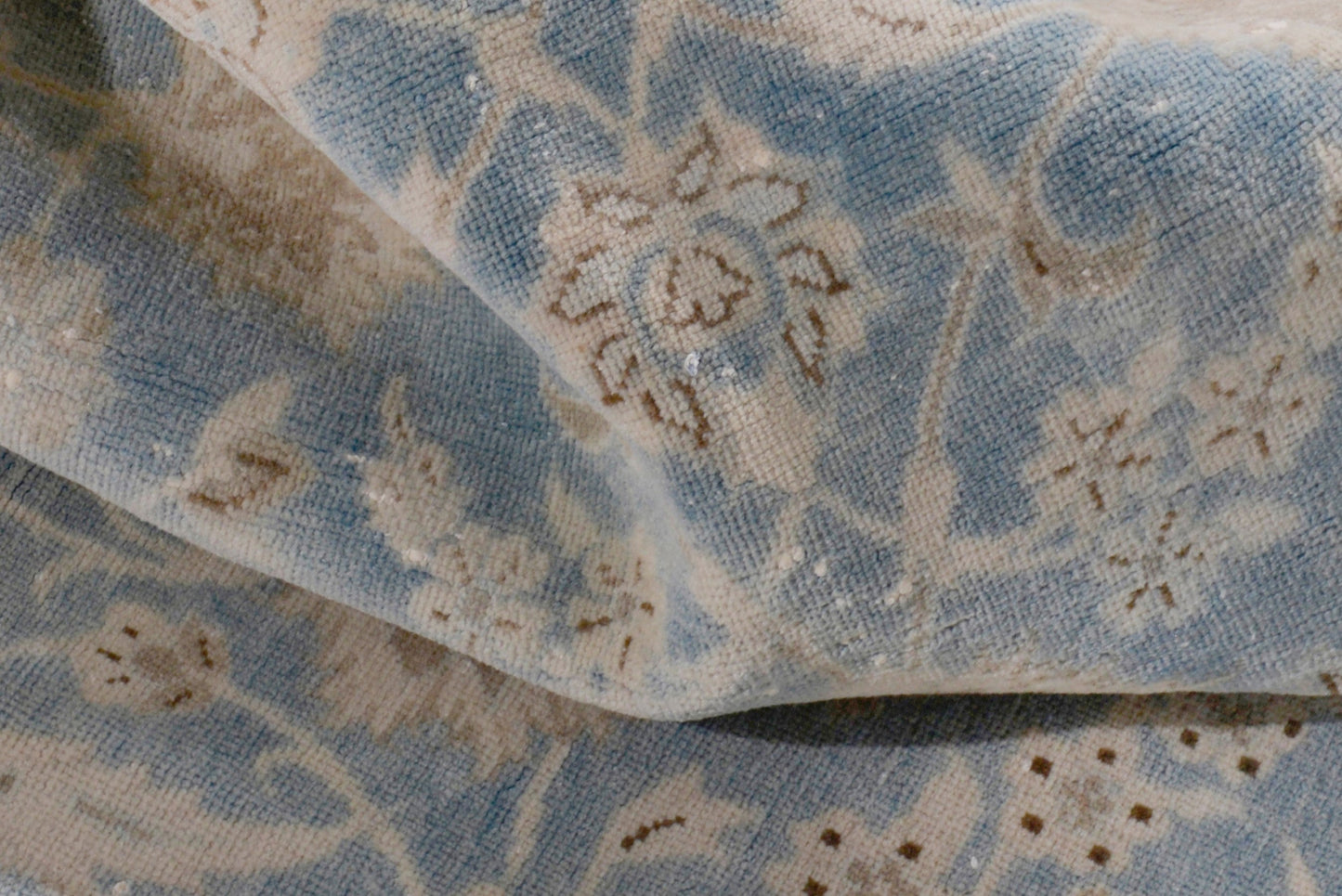 2089 - 10'4" x 15'9"