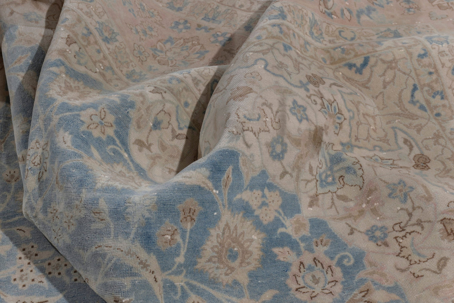 2089 - 10'4" x 15'9"