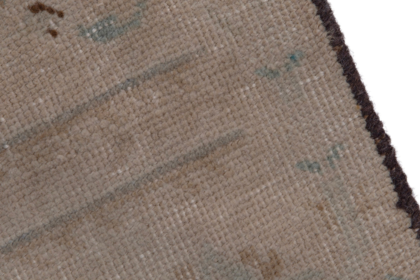 2097 - 8'10" x 12'11"