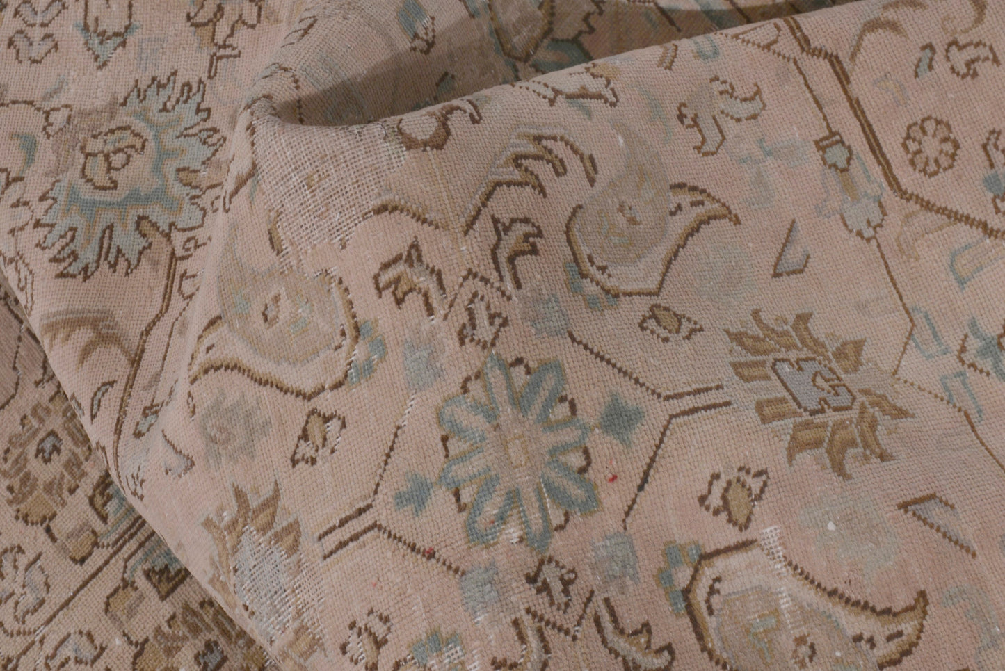 2112 - 5'11" x 8'10"