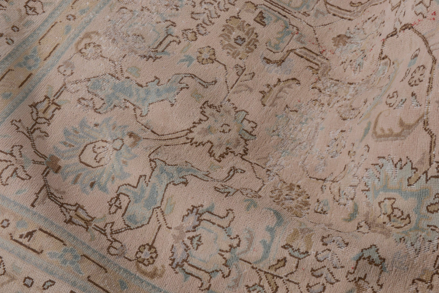 2112 - 5'11" x 8'10"