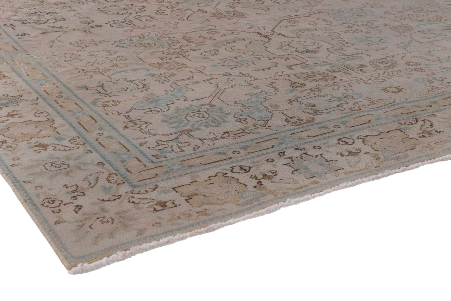 2112 - 5'11" x 8'10"