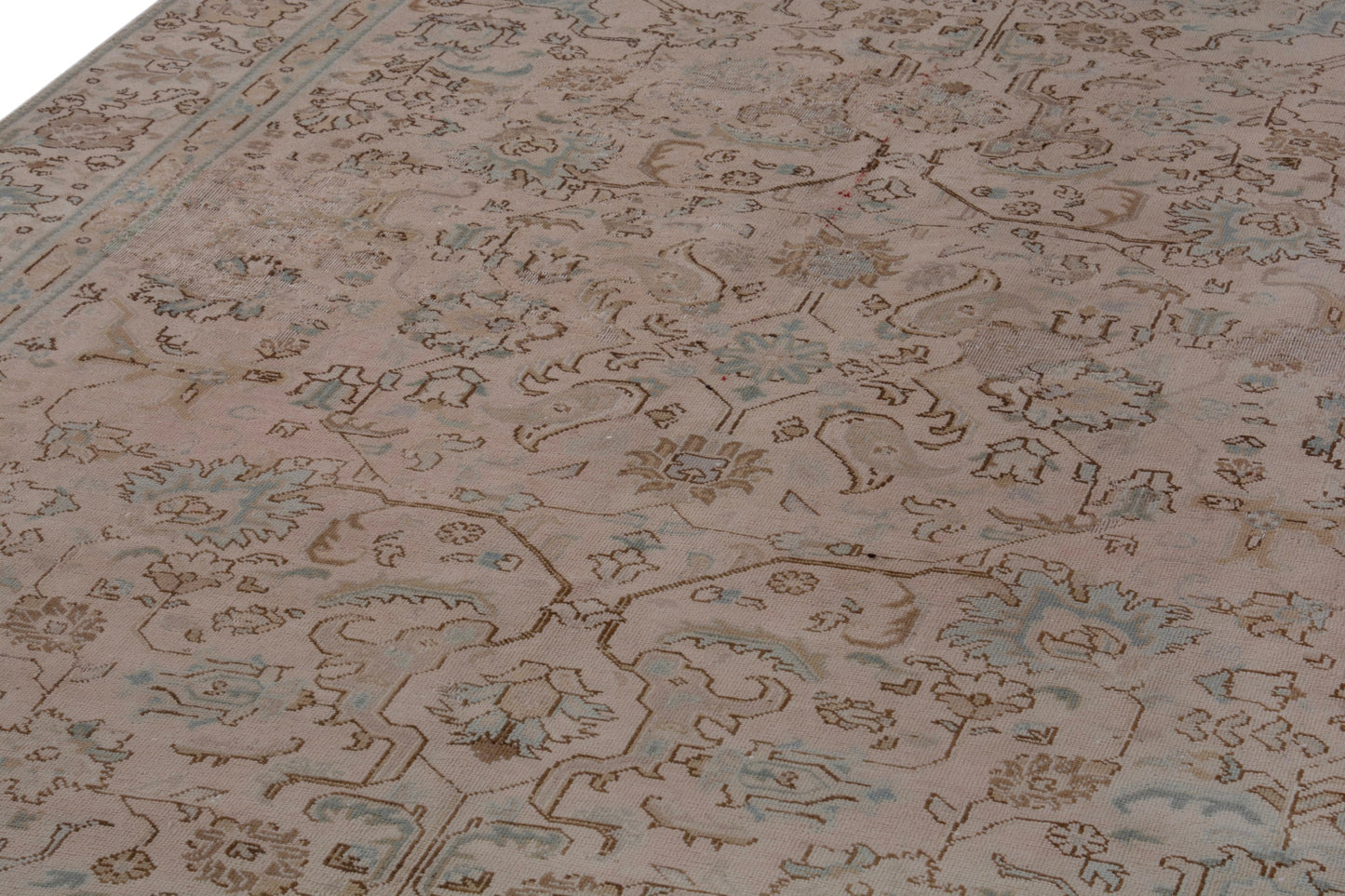 2112 - 5'11" x 8'10"